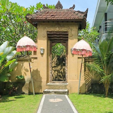 Gianyar Hotel Exterior photo