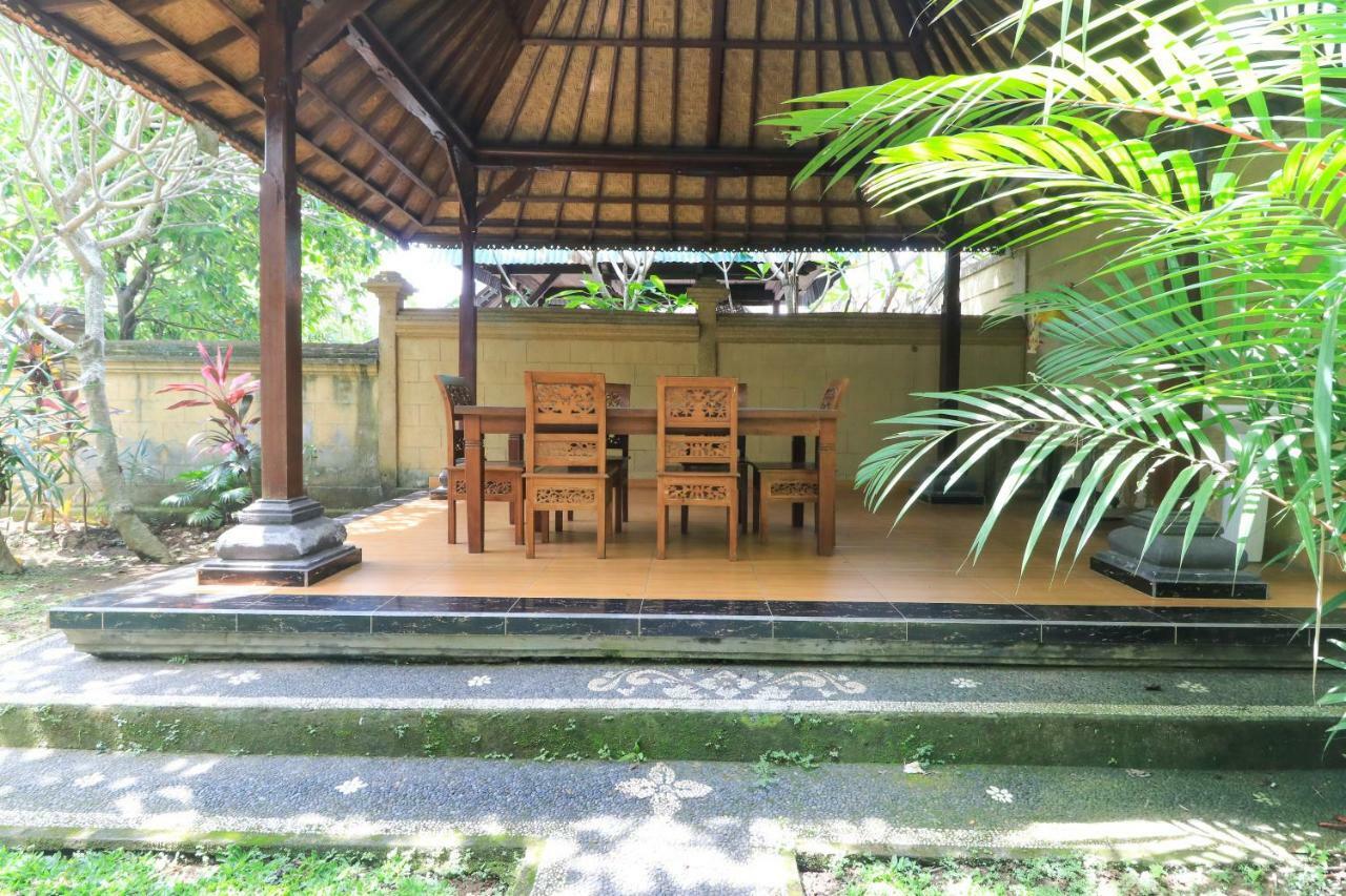 Gianyar Hotel Exterior photo